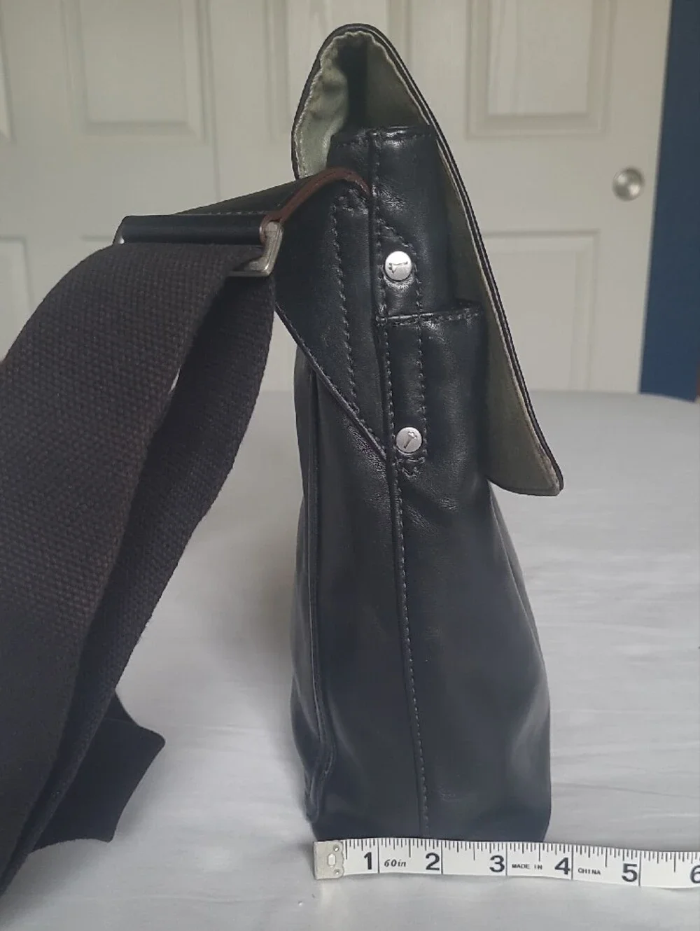Jack Spade Black Smooth Leather Crossbody Messenger Bag. Web Strap 11X12.5X3.5